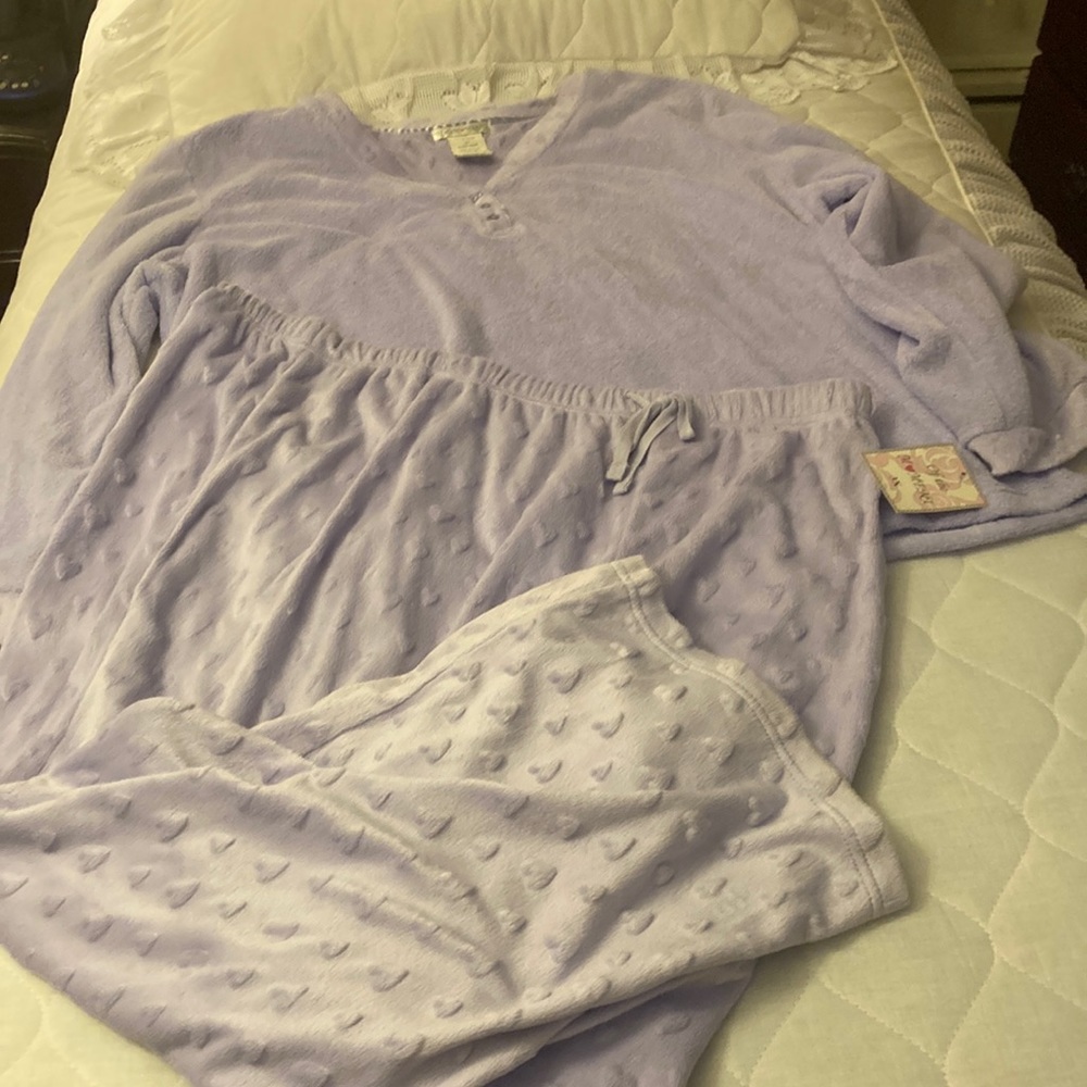 Of the moment size 3X lilac, purple fleece pajama set heart detail new with tag